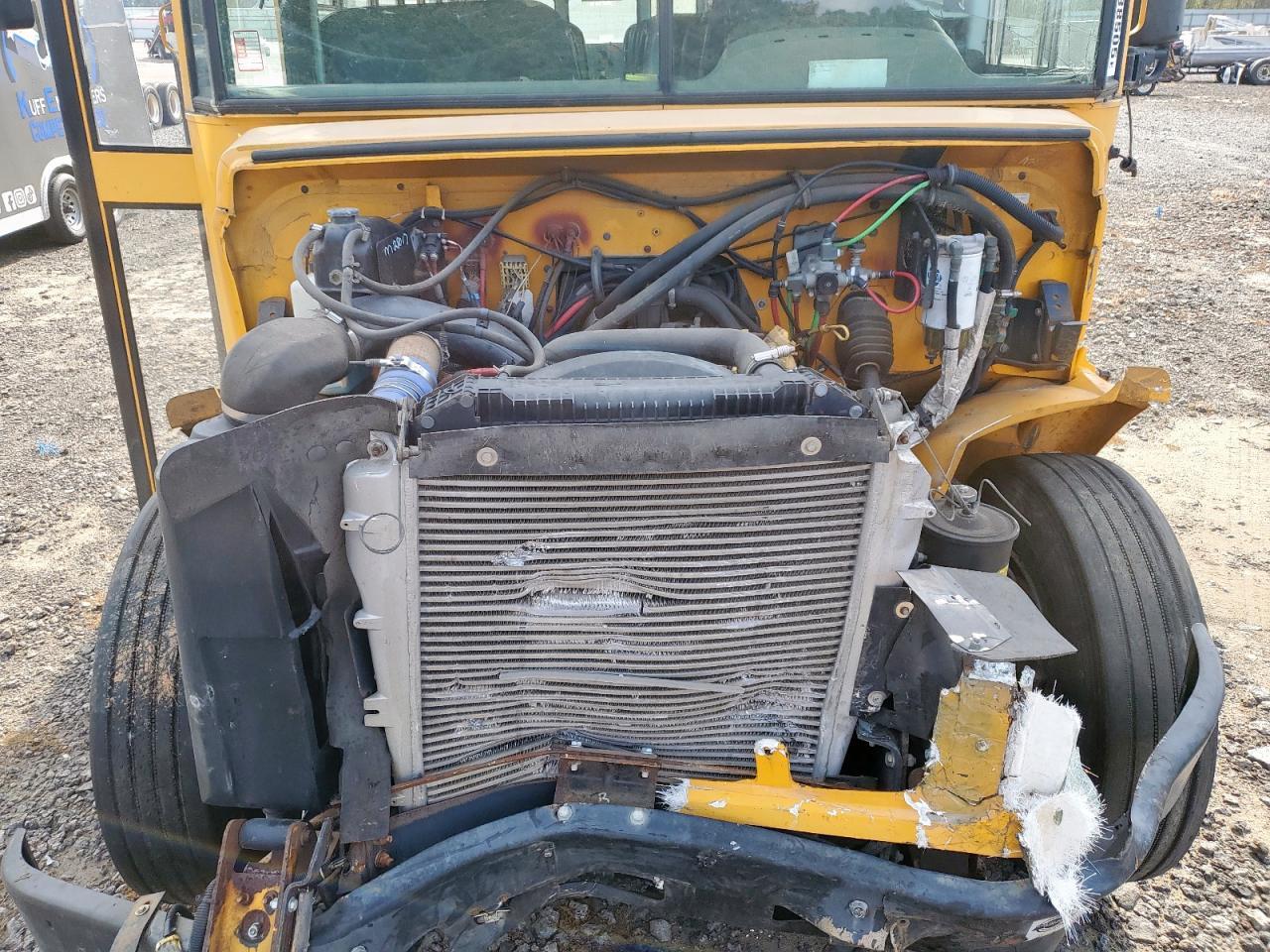 2004 Freigliner 2004 Freightlinerliner Chassis FS65 School Bus