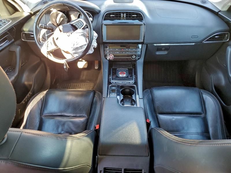 2020 Jaguar F-pace Prestige