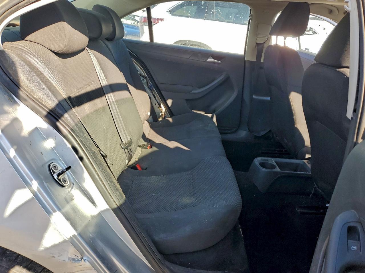 2012 Volkswagen Jetta Base