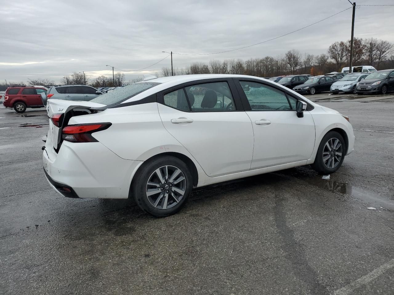 2021 Nissan Versa sv