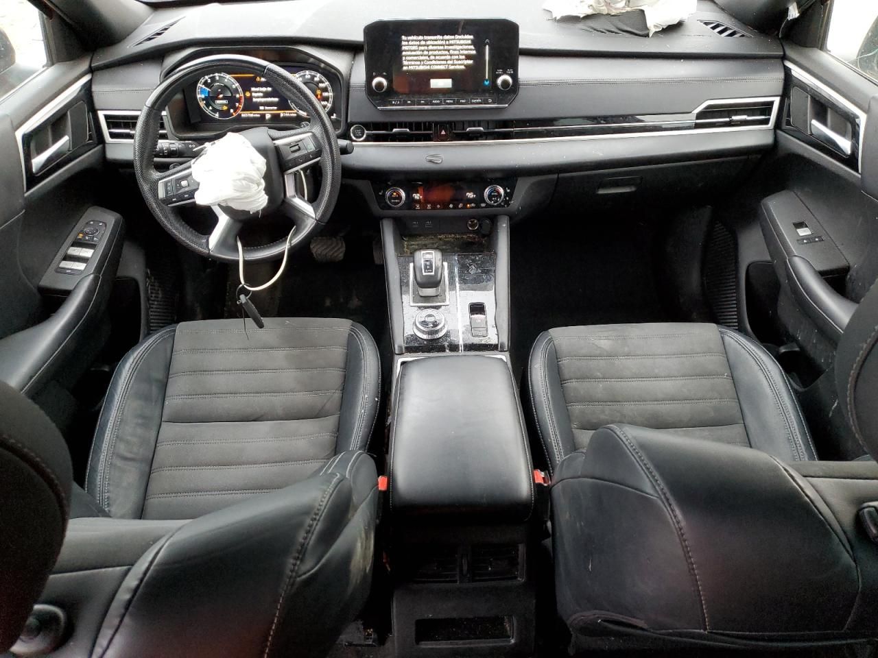 2023 Mitsubishi Outlander se