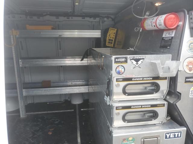 2020 Chevrolet Express G2500 Utility / Service van