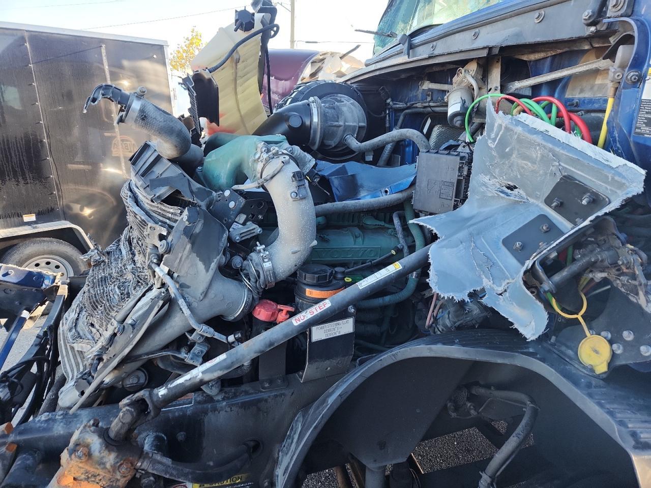 2020 Volvo VNL Semi Truck