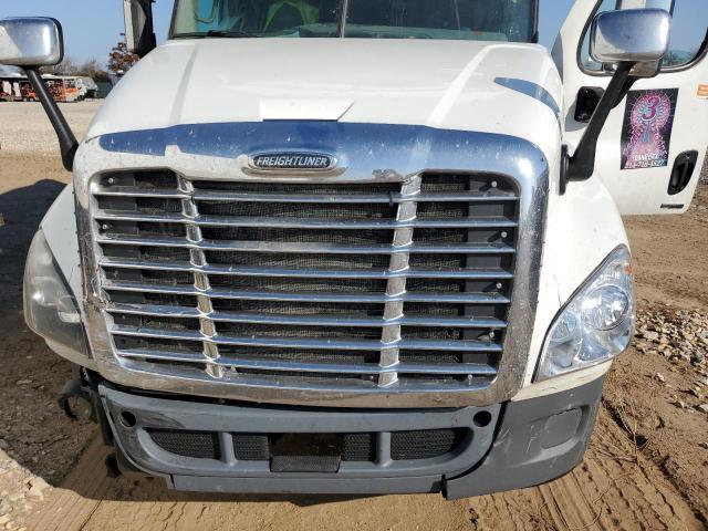 2016 Freigliner 2016 Freightliner Cascadia 125 Semi Truck