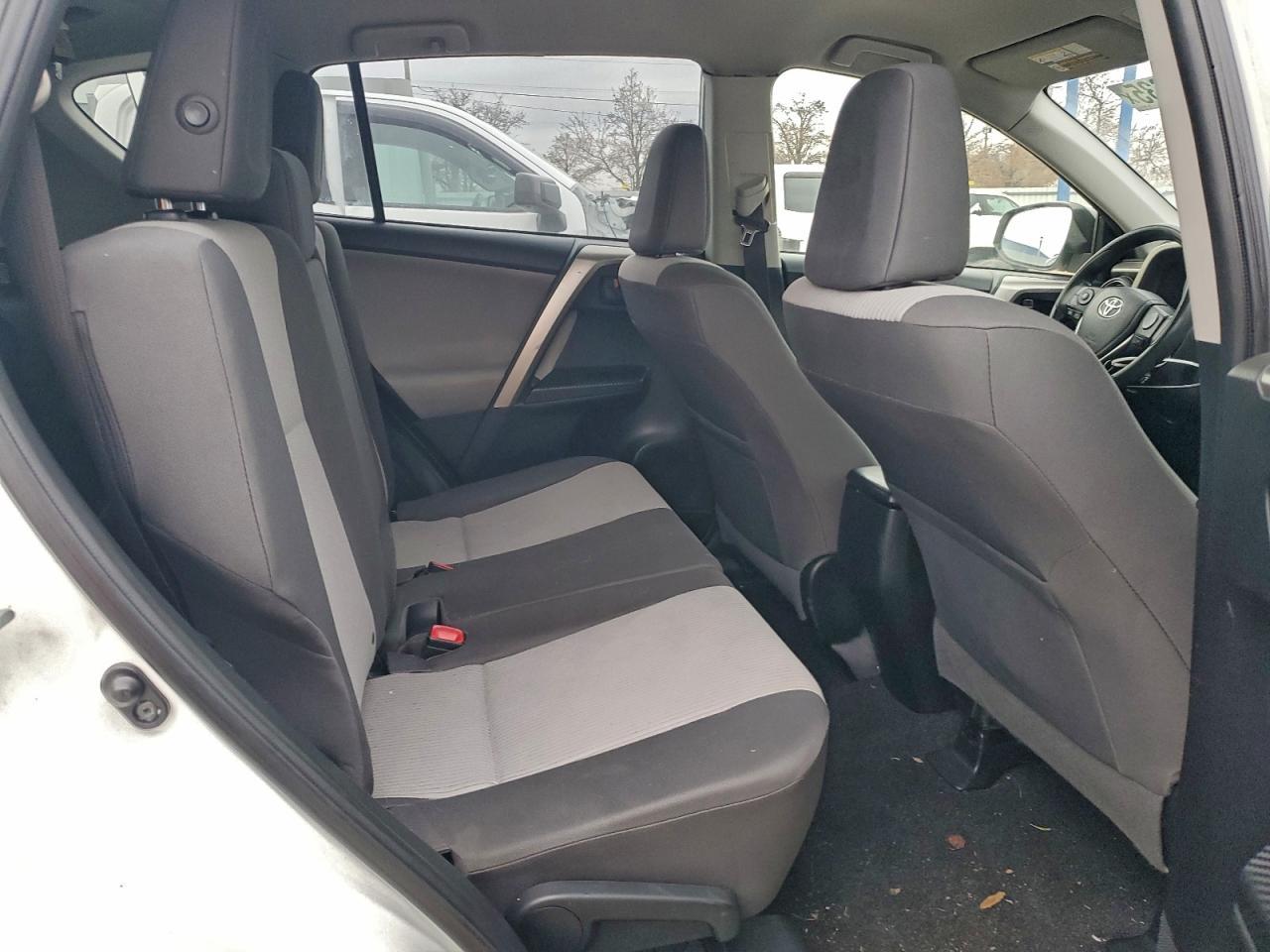 2014 Toyota Rav4 le