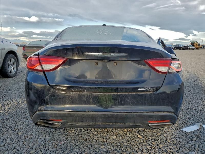 2016 Chrysler 200 s