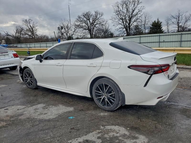 2021 Toyota Camry se