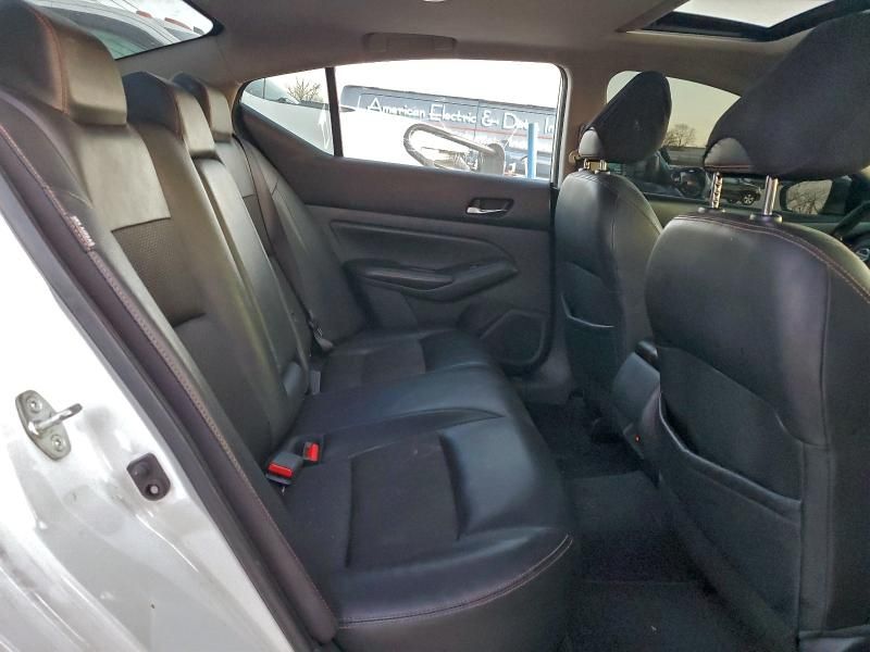 2020 Nissan Altima sr