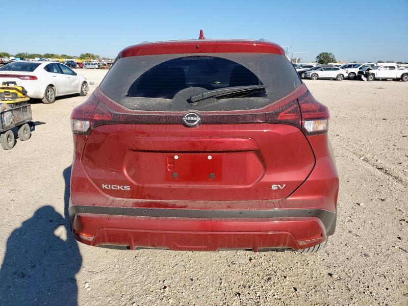 2024 Nissan Kicks sv