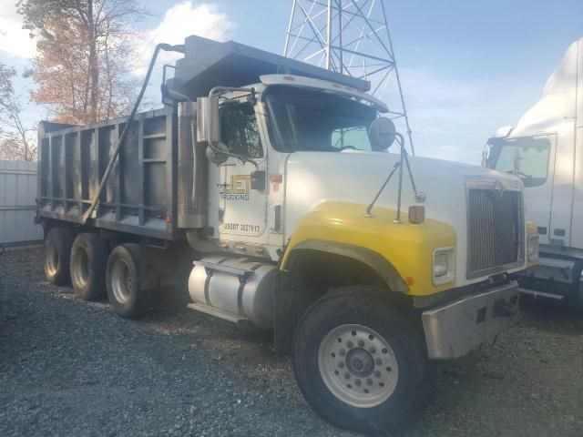 2006 International 5500i Dump Truck