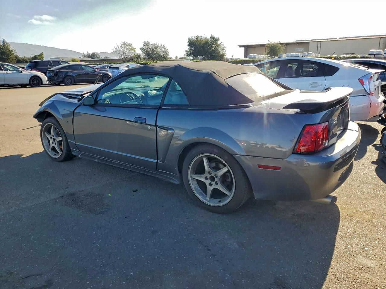 2004 Ford Mustang