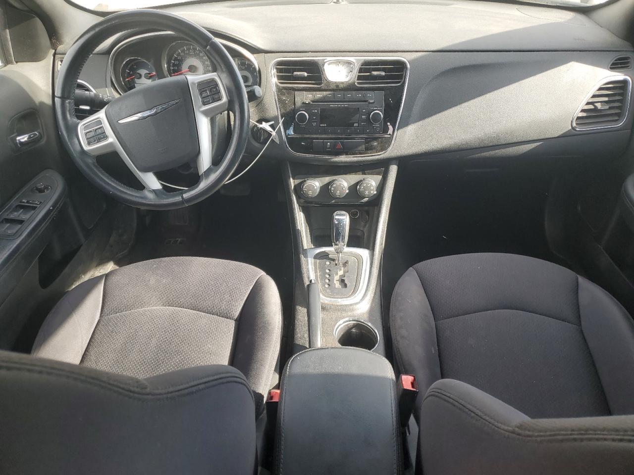 2013 Chrysler 200 Touring