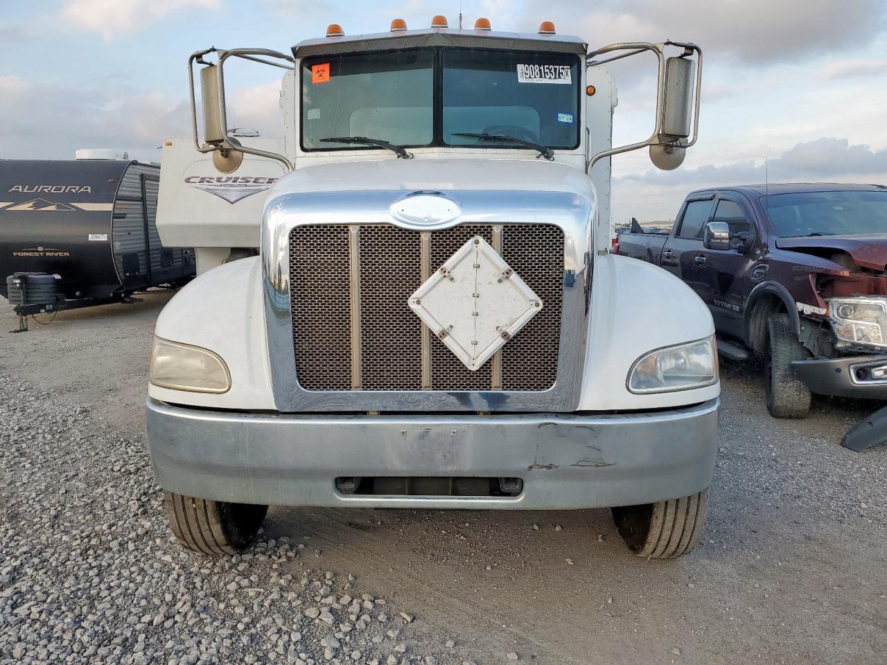 2014 Peterbilt 337 Delivery Truck