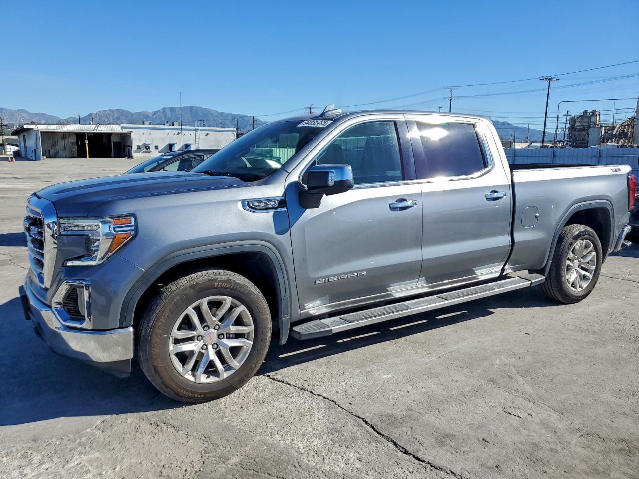 2021 GMC Sierra K1500 slt