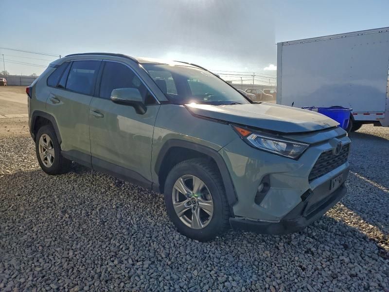 2020 Toyota Rav4 xle