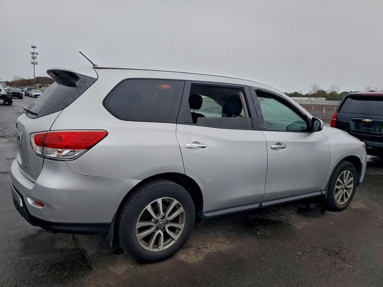 2014 Nissan Pathfinder s