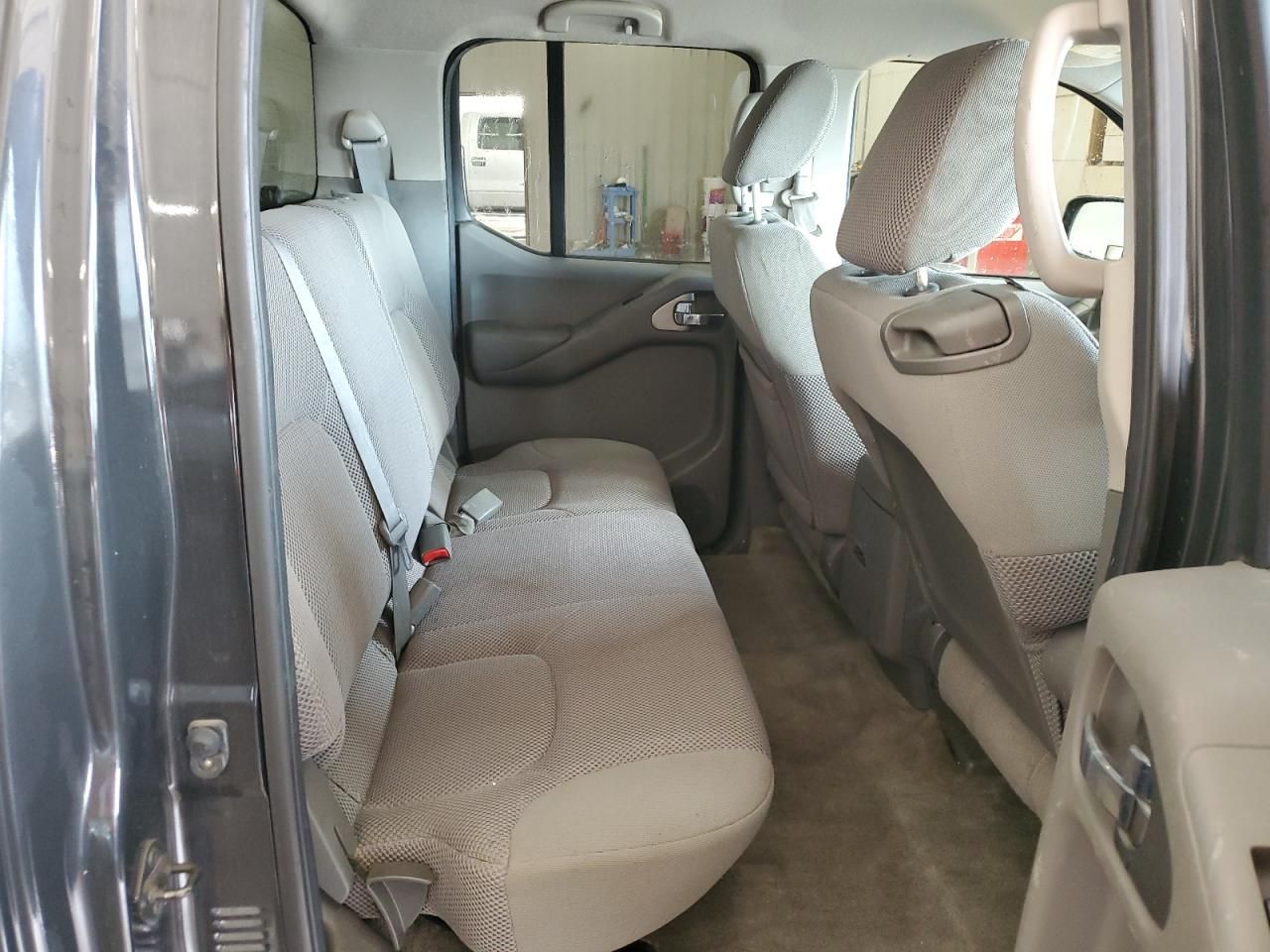 2012 Nissan Frontier s