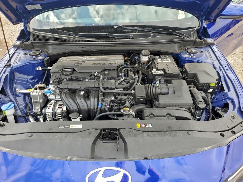 2025 Hyundai Elantra se