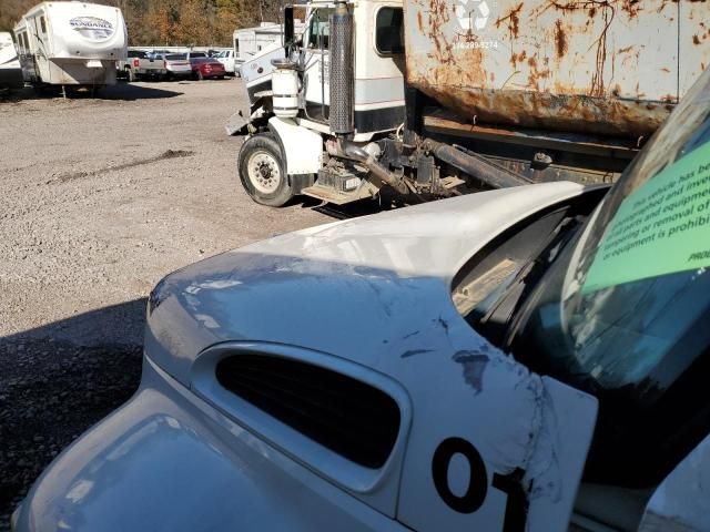 2006 International 4200 Dump Truck