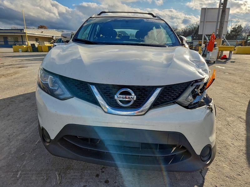 2017 Nissan Rogue Sport s