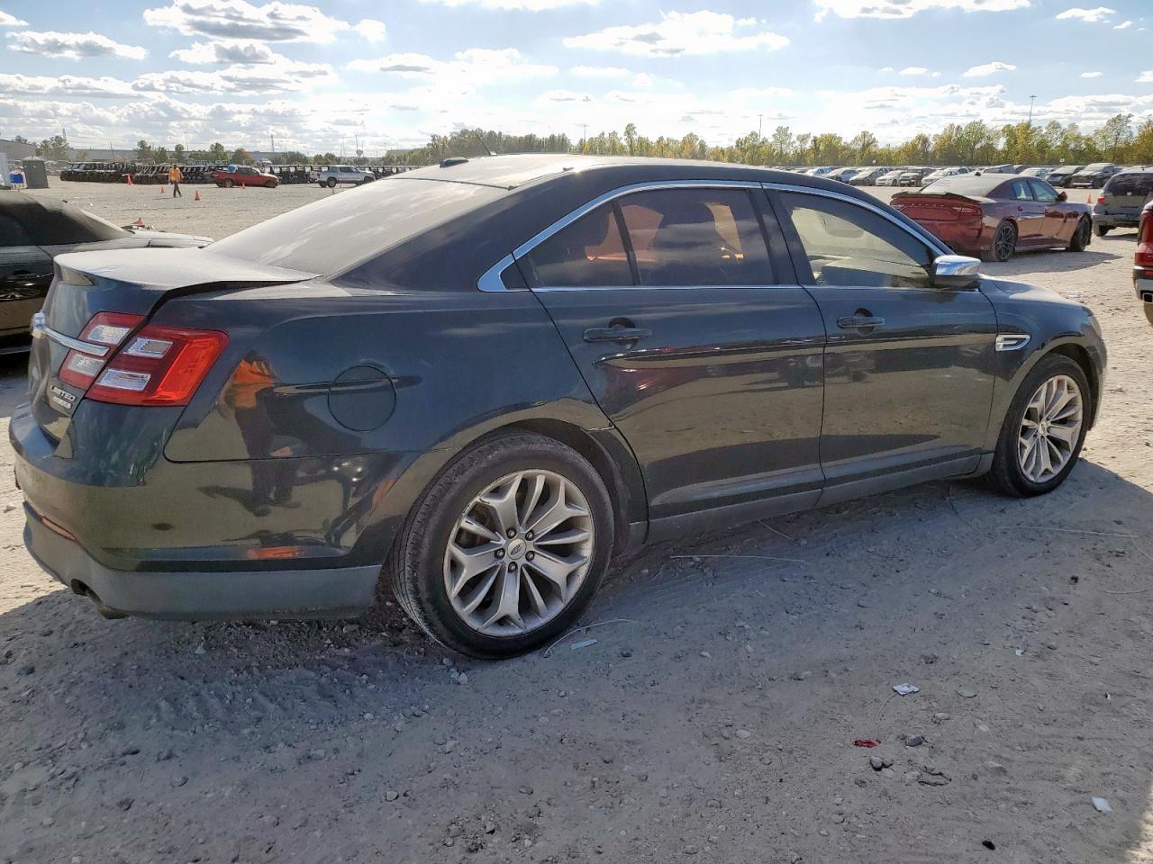 2015 Ford Taurus Limited