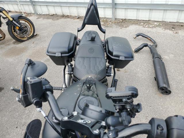 2025 Indian Motorcycle Co. Sport Chief RT