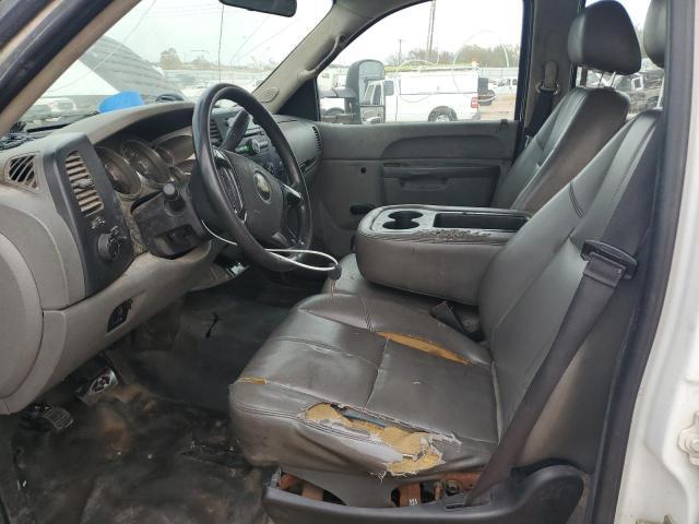 2011 Chevrolet Silverado Flatbed Truck