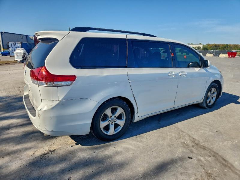 2011 Toyota Sienna