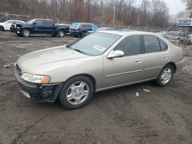2000 Nissan Altima xe