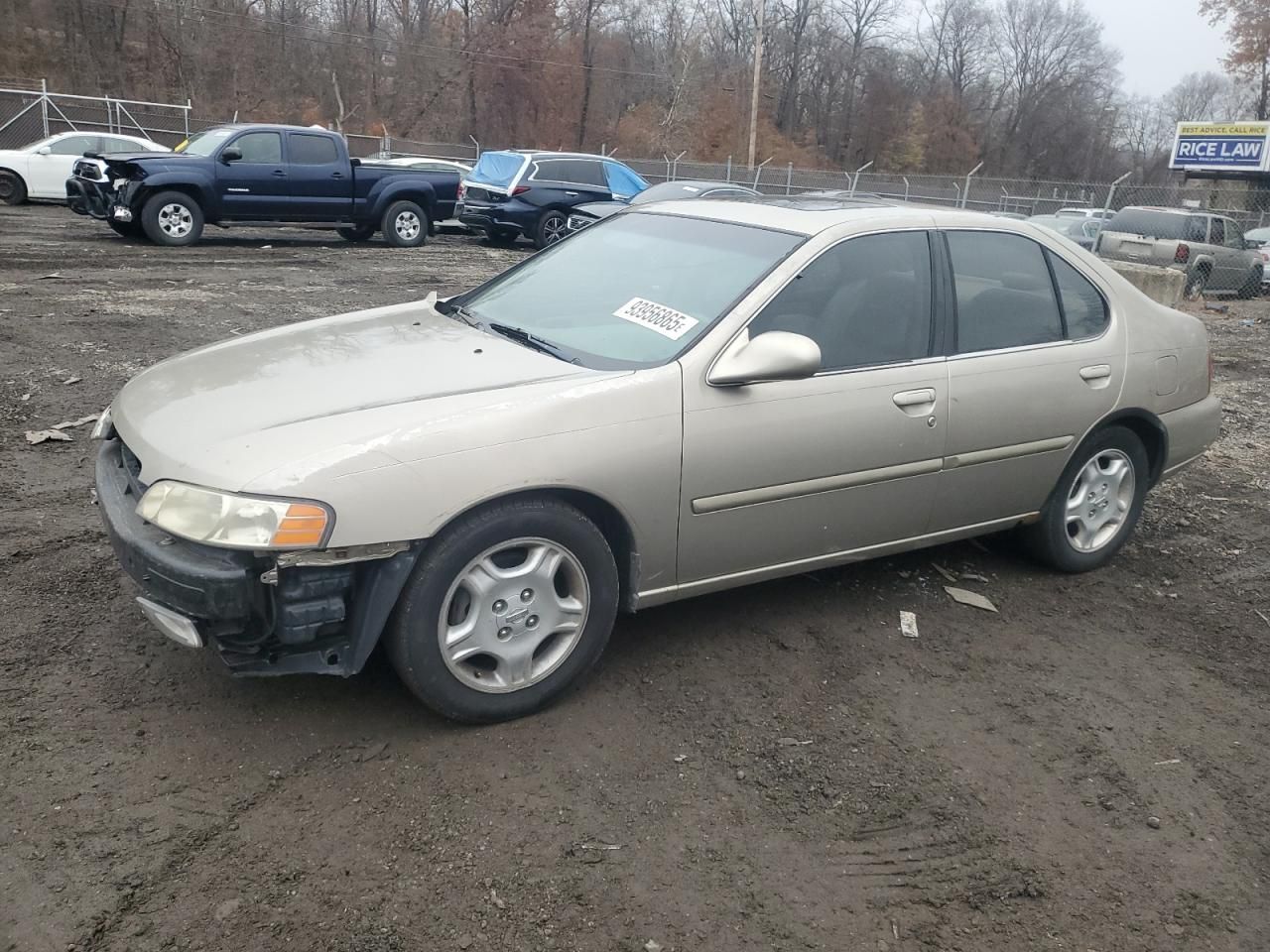 2000 Nissan Altima xe