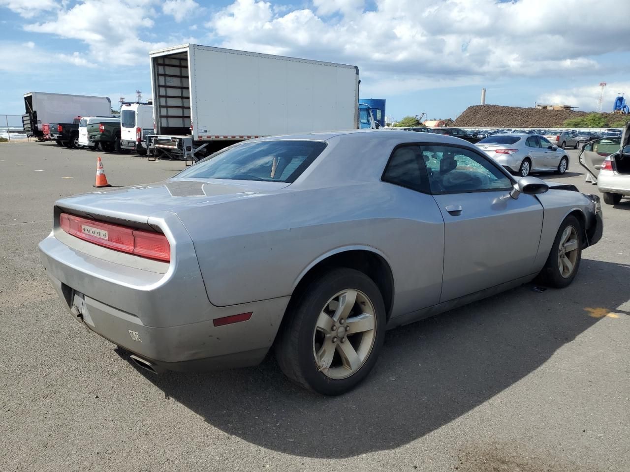 2014 Dodge Challenger sxt