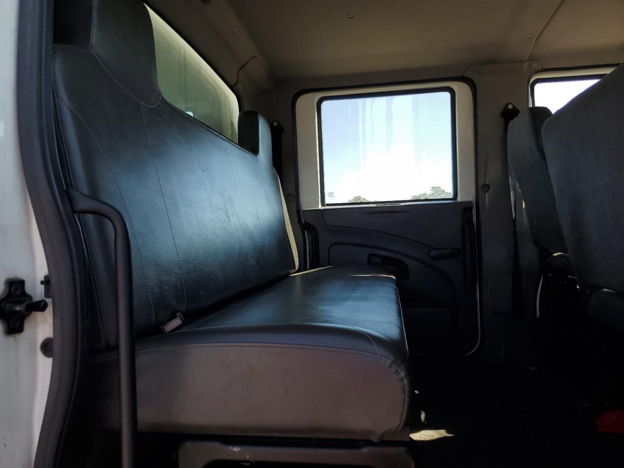 2019 International 4300 box Truck