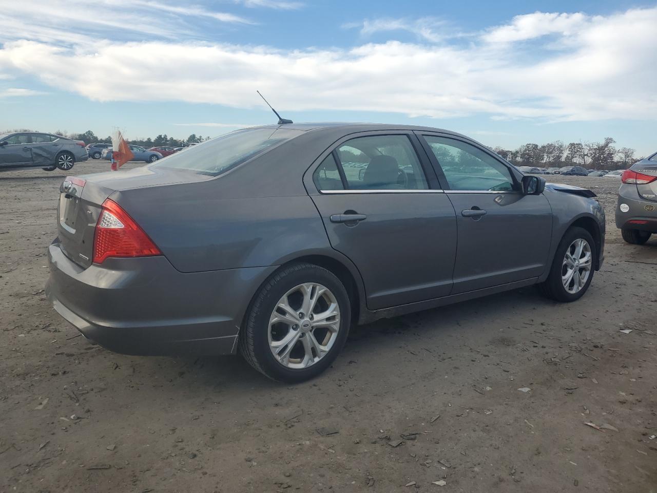 2012 Ford Fusion se