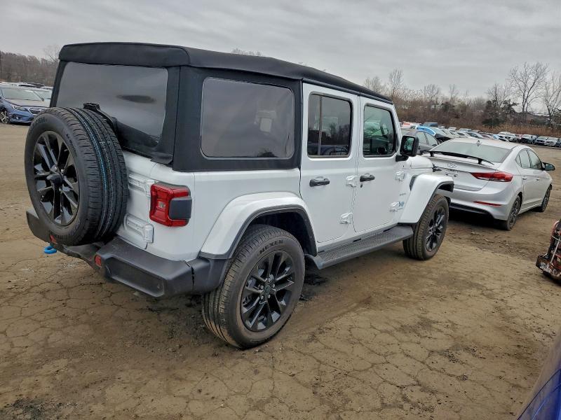 2024 Jeep Wrangler Sahara 4XE