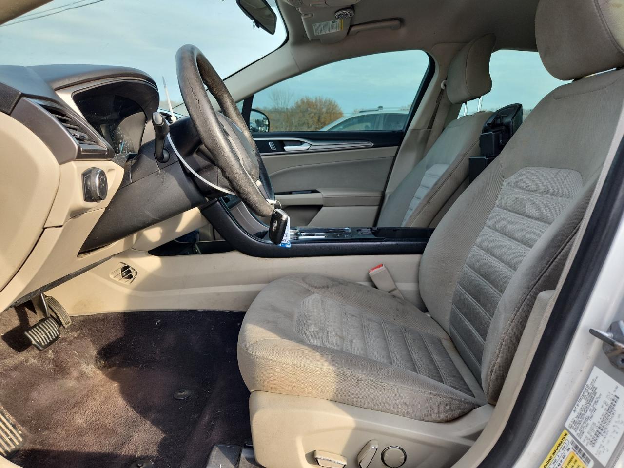 2017 Ford Fusion se