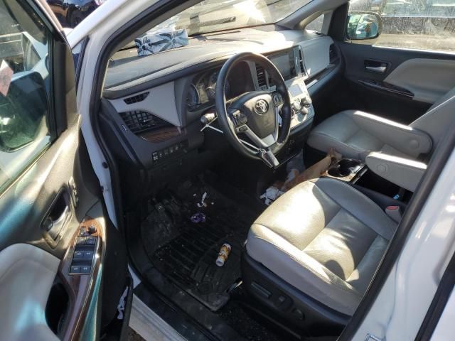 2017 Toyota Sienna xle