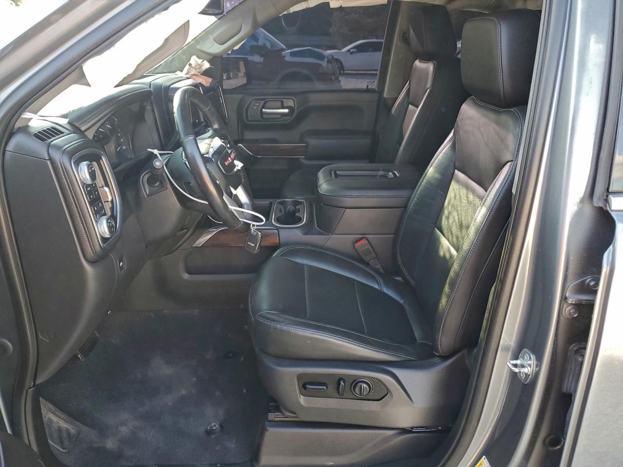 2020 GMC Sierra K1500 SLT