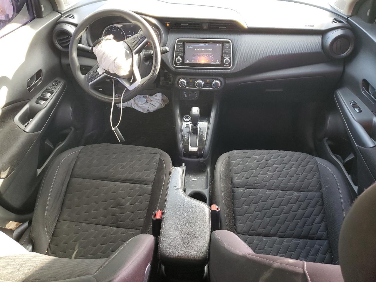 2021 Nissan Kicks s