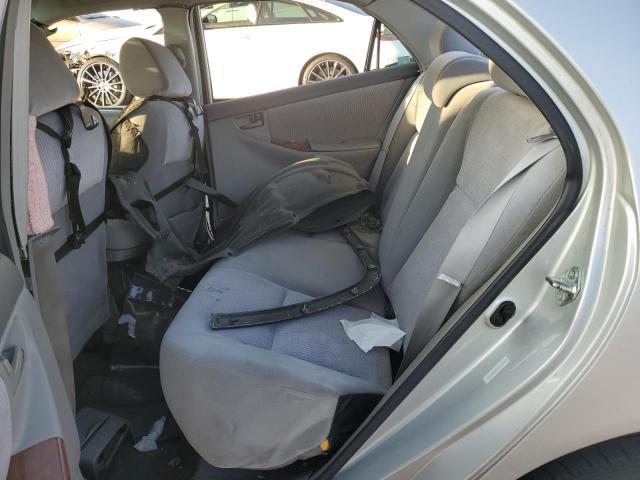 2005 Toyota Corolla le