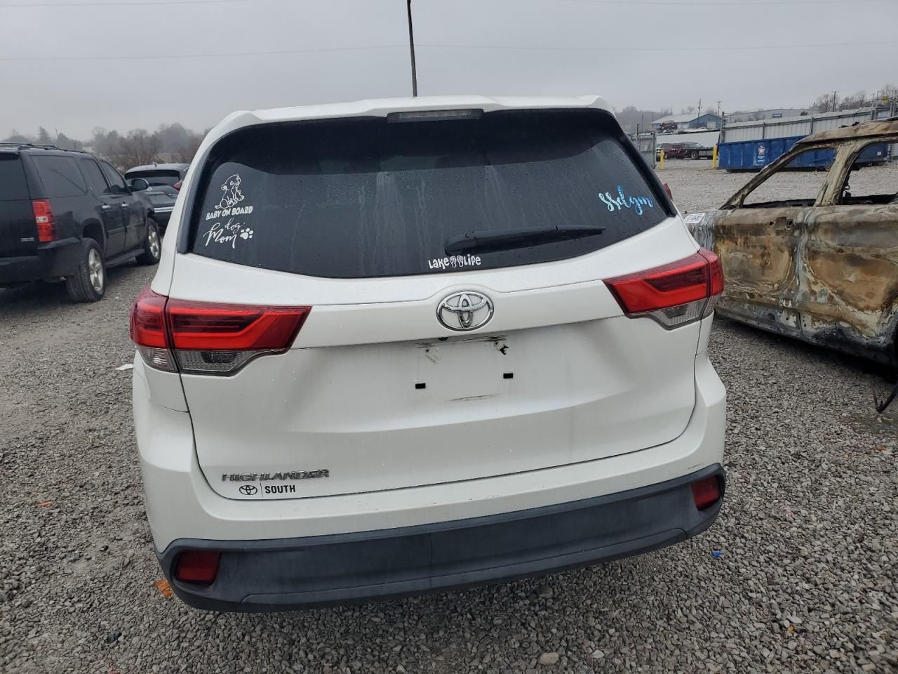 2019 Toyota Highlander le