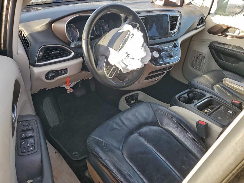 2018 Chrysler Pacifica Touring l