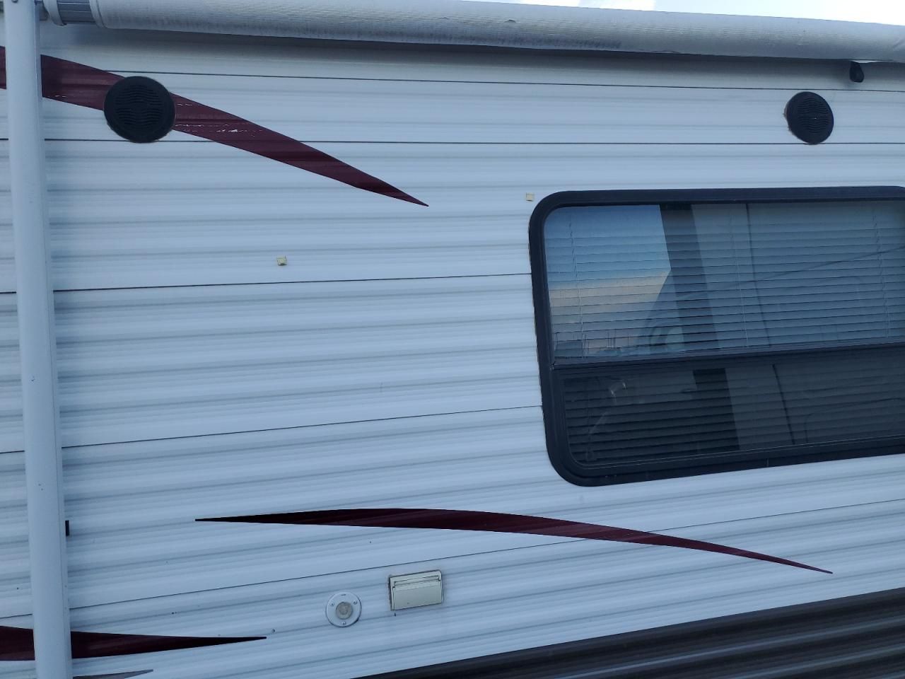 2011 Keystone Hideout