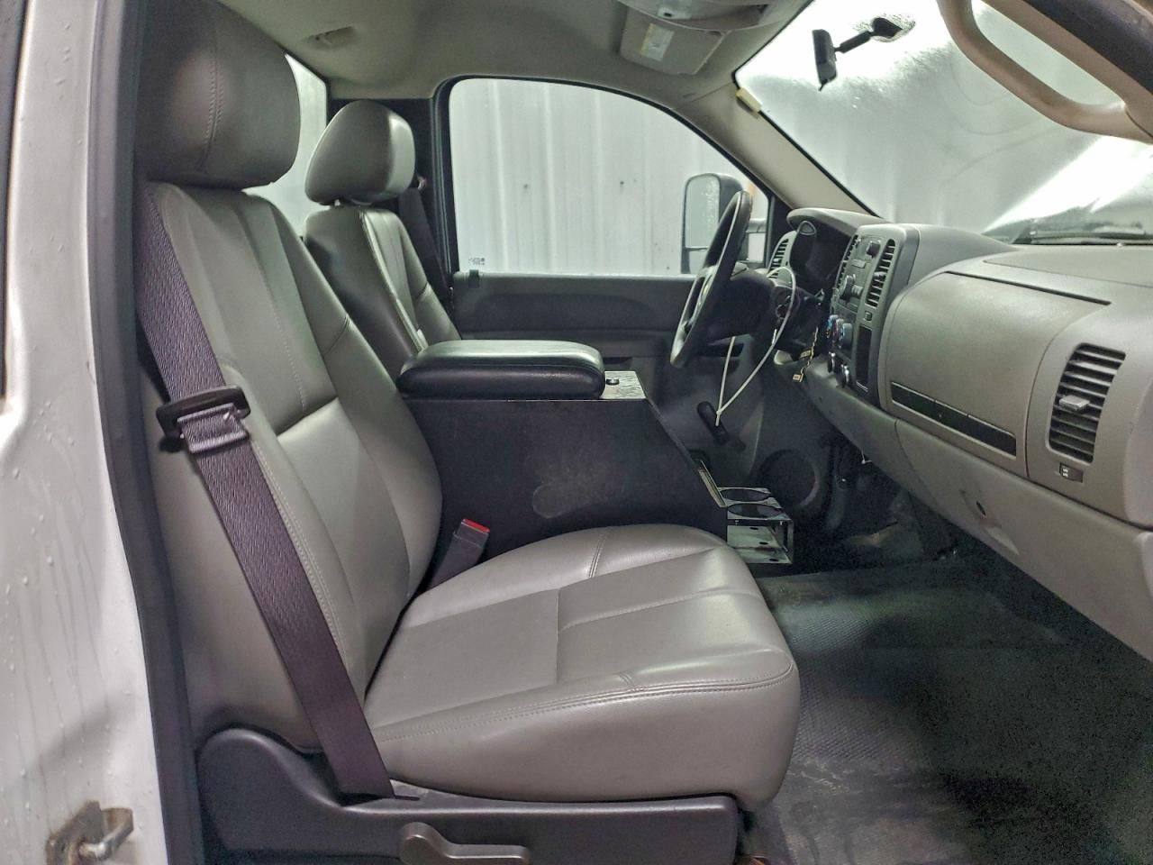 2013 Chev 1500 4X2 / Pickup