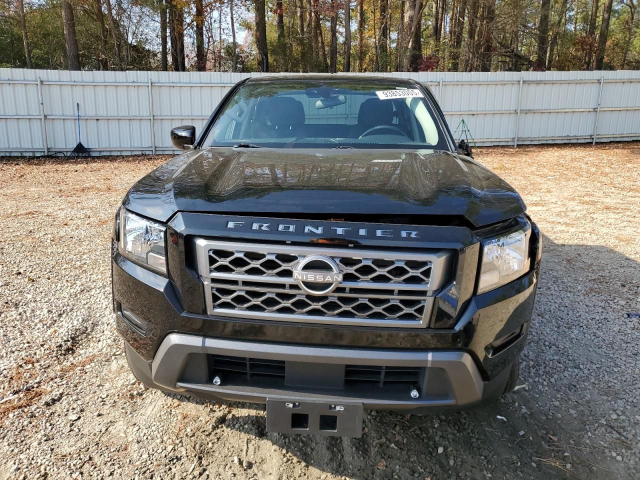 2023 Nissan Frontier s