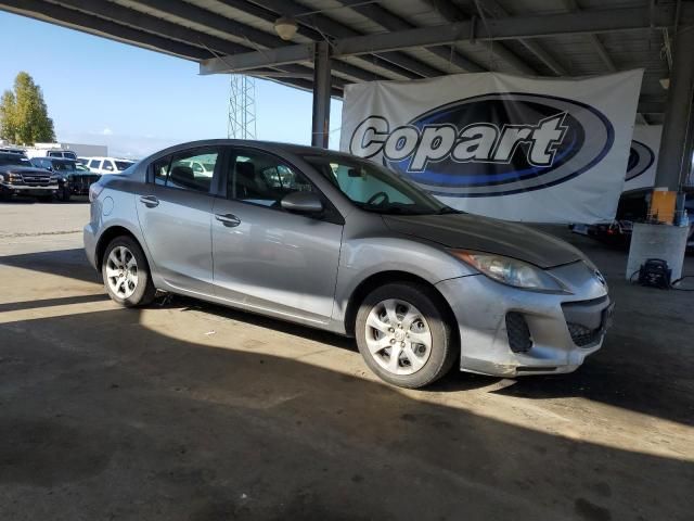 2013 Mazda 3 I