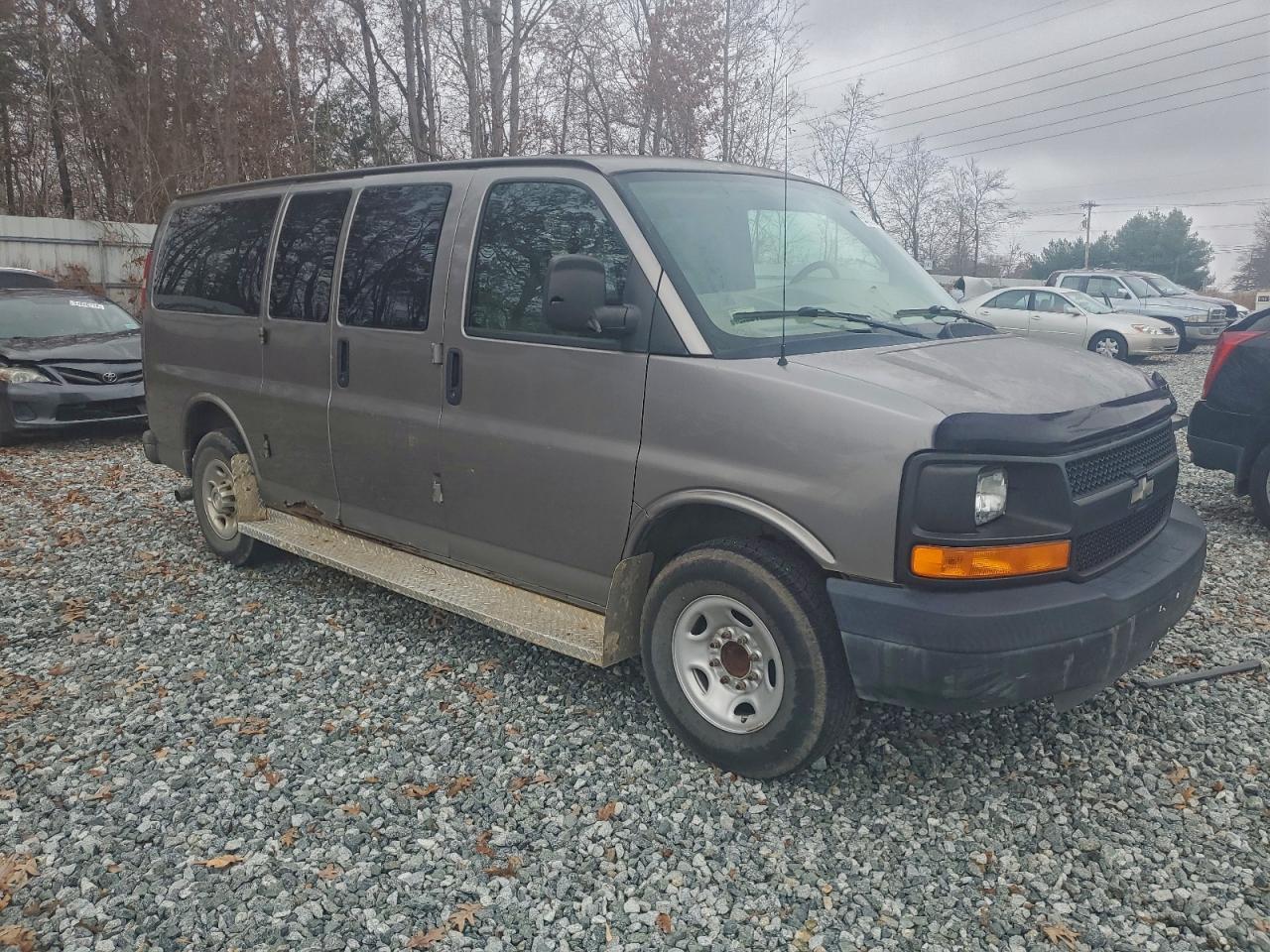 2009 Chevrolet Express G2500