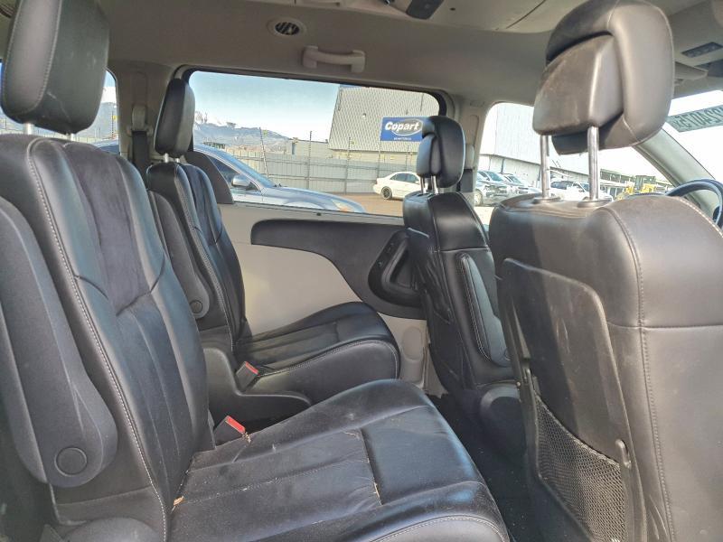2011 Chrysler Town & Country Limited