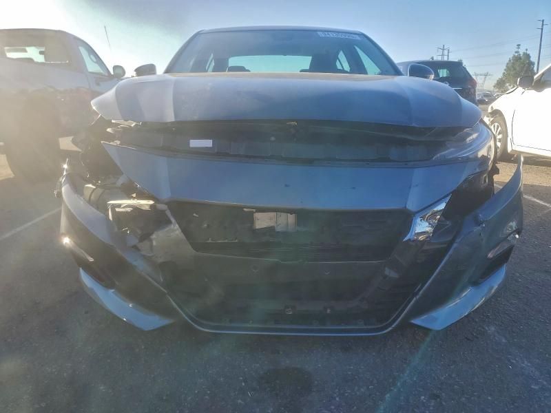 2022 Nissan Altima sr