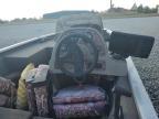 2000 Tracker Boat