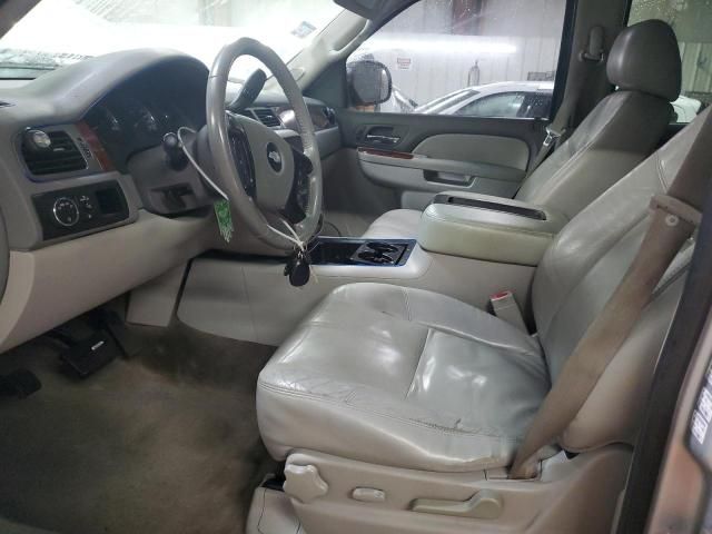 2012 Chevrolet Suburban C1500 lt